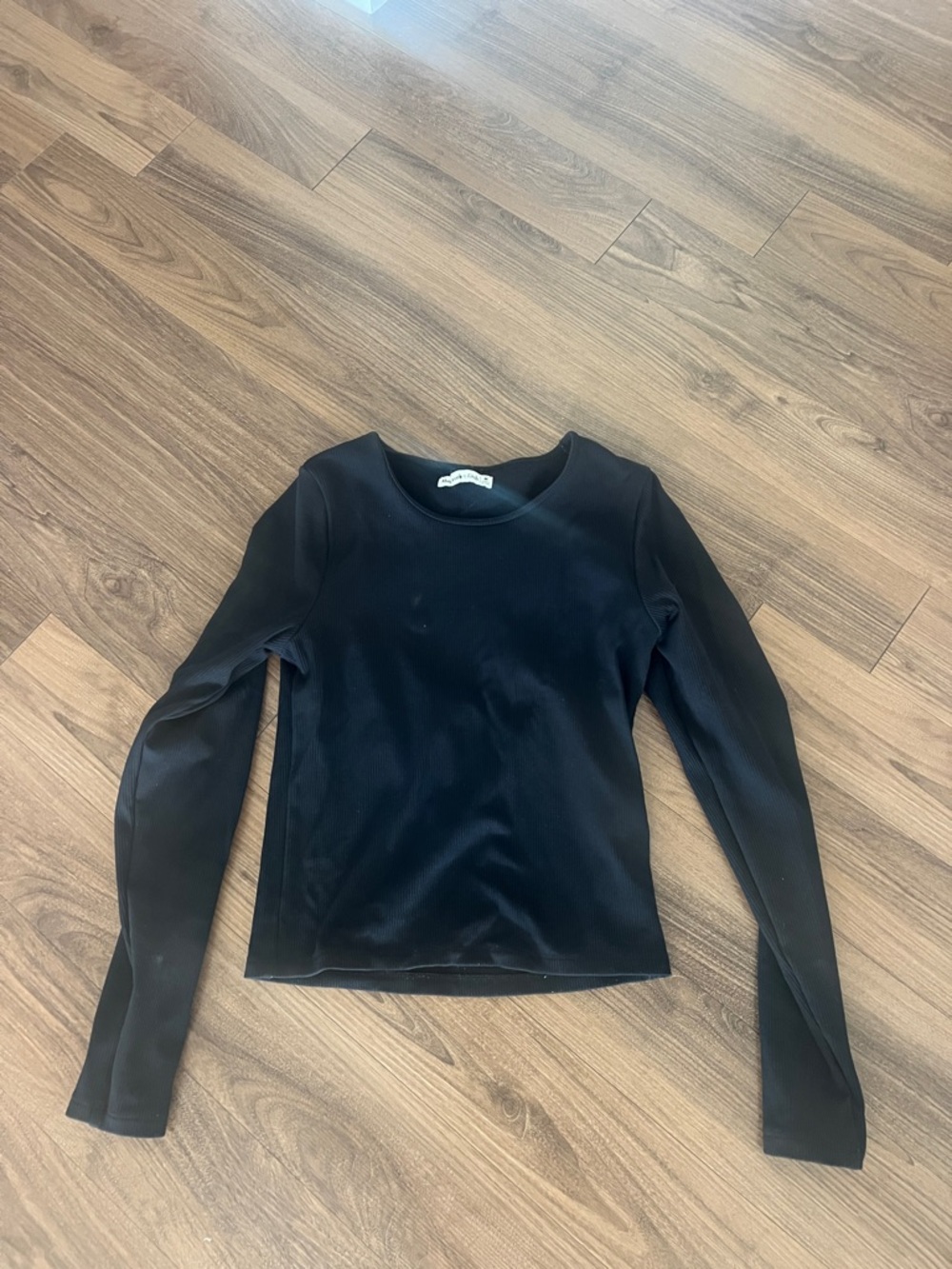 Black Long-Sleeve Women’s Top - Classic Crew Neck